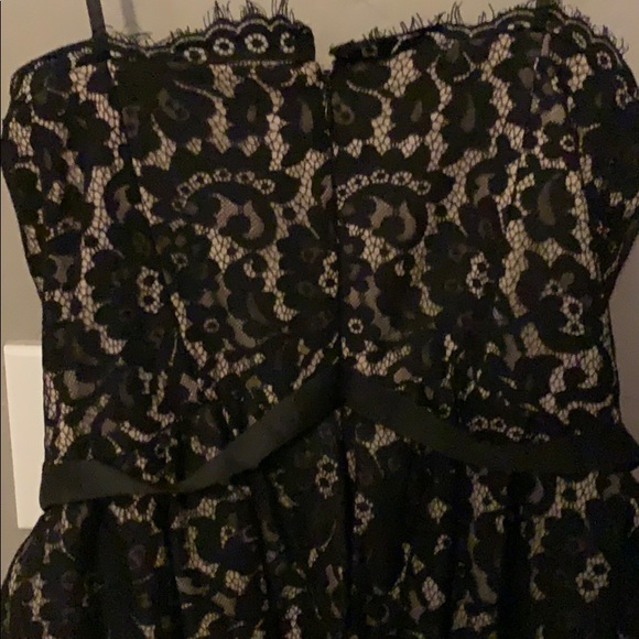 Strapless poof lace dress - Picture 5 of 6